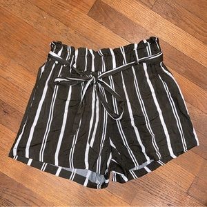 DizzyLizzy high waisted olive green and white striped shorts size small